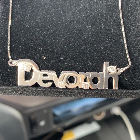 Meet your Posher, Devorah - Picture 1 of 1